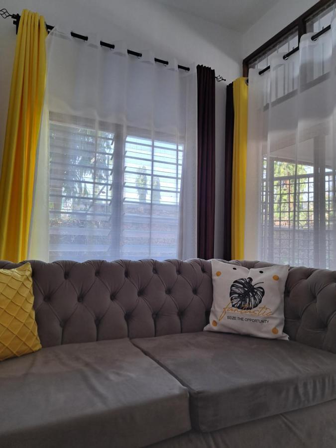 Halisi Stays 1Bed Near Sgr/Airport Mombasa Exterior foto
